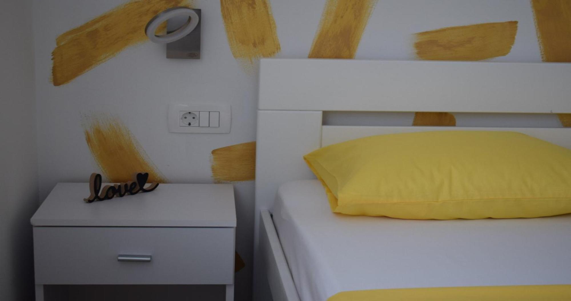 Apartmani Foresta Kras Exterior photo