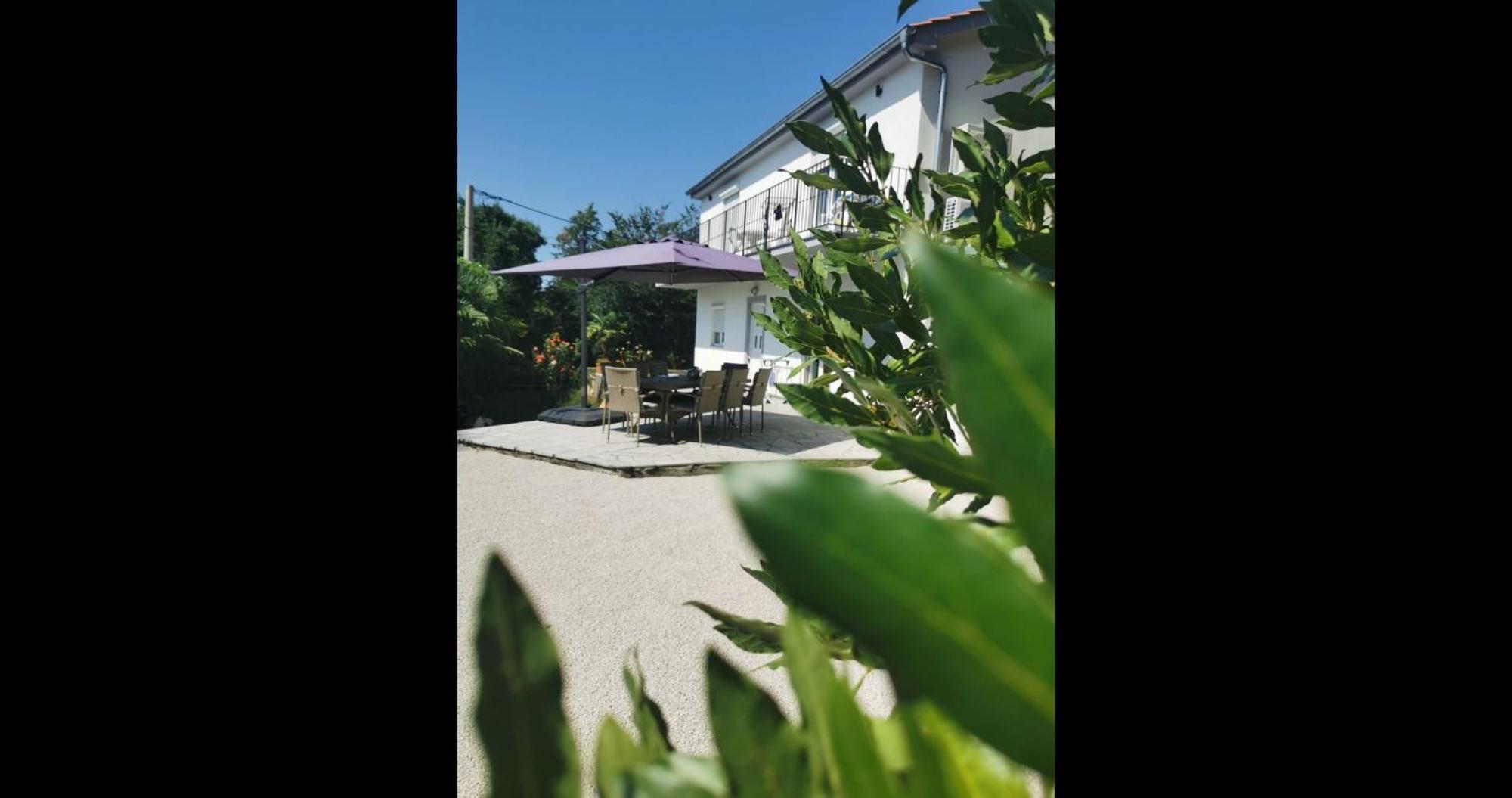 Apartmani Foresta Kras Exterior photo