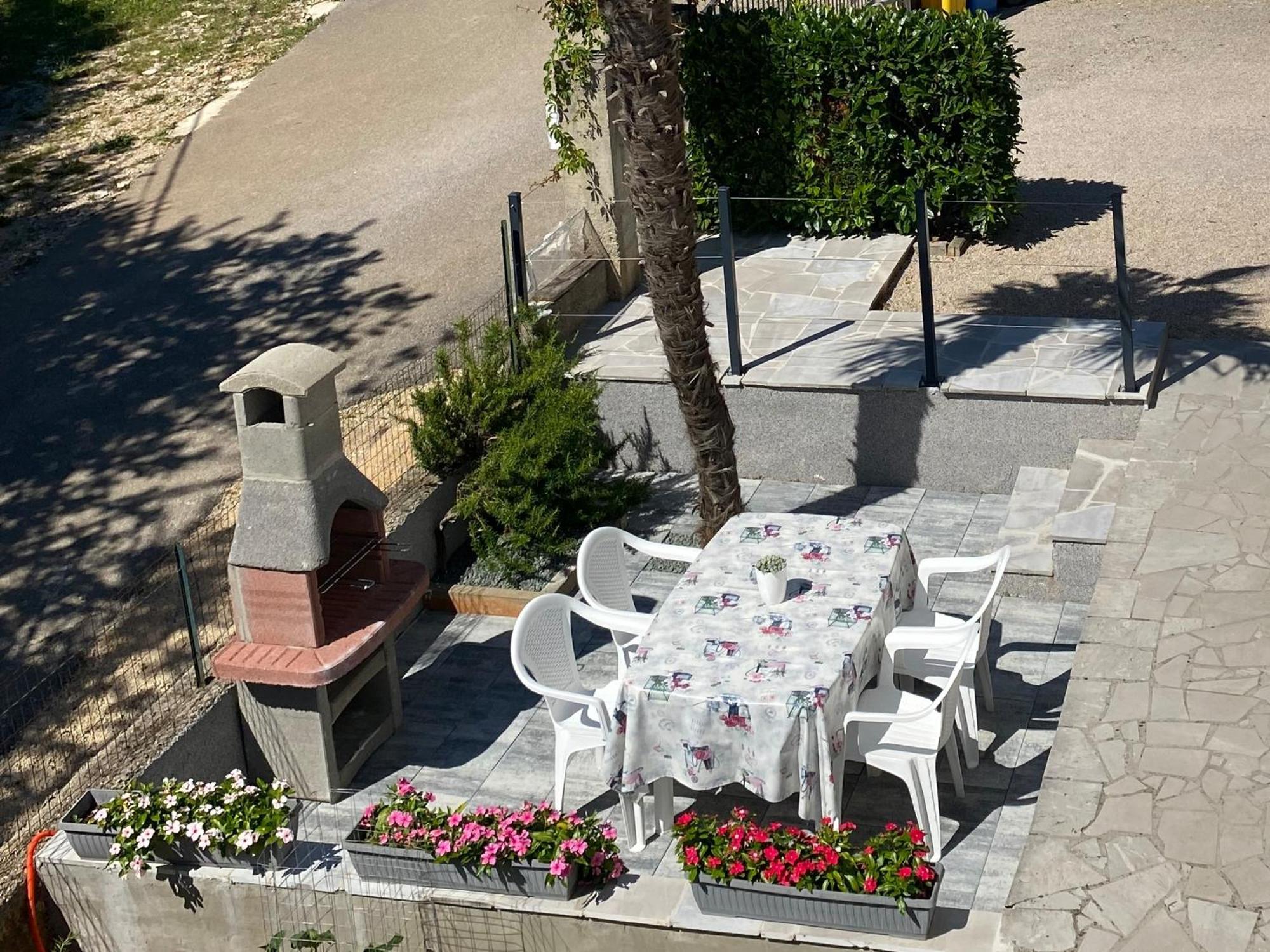 Apartmani Foresta Kras Exterior photo